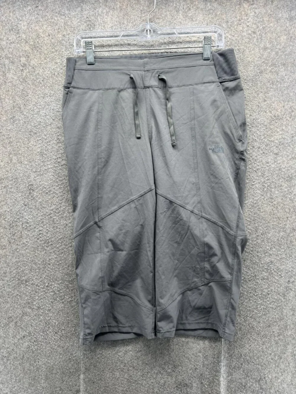 The North Face Shorts Women Medium Gray 9
